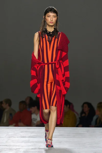 Look 42